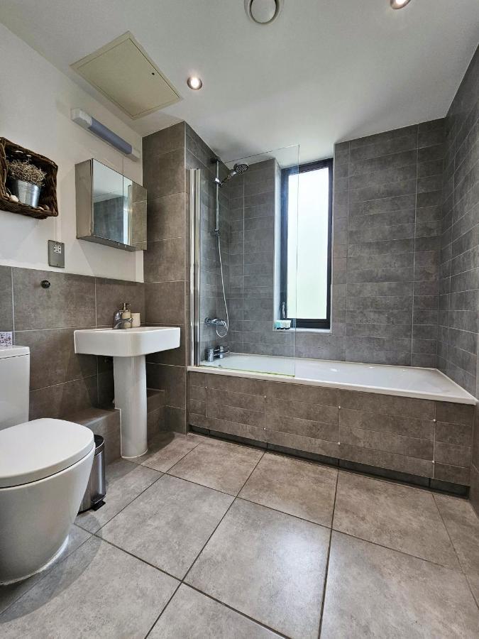 Centrally Located Spacious Flat Near Canary Wharf London Kültér fotó
